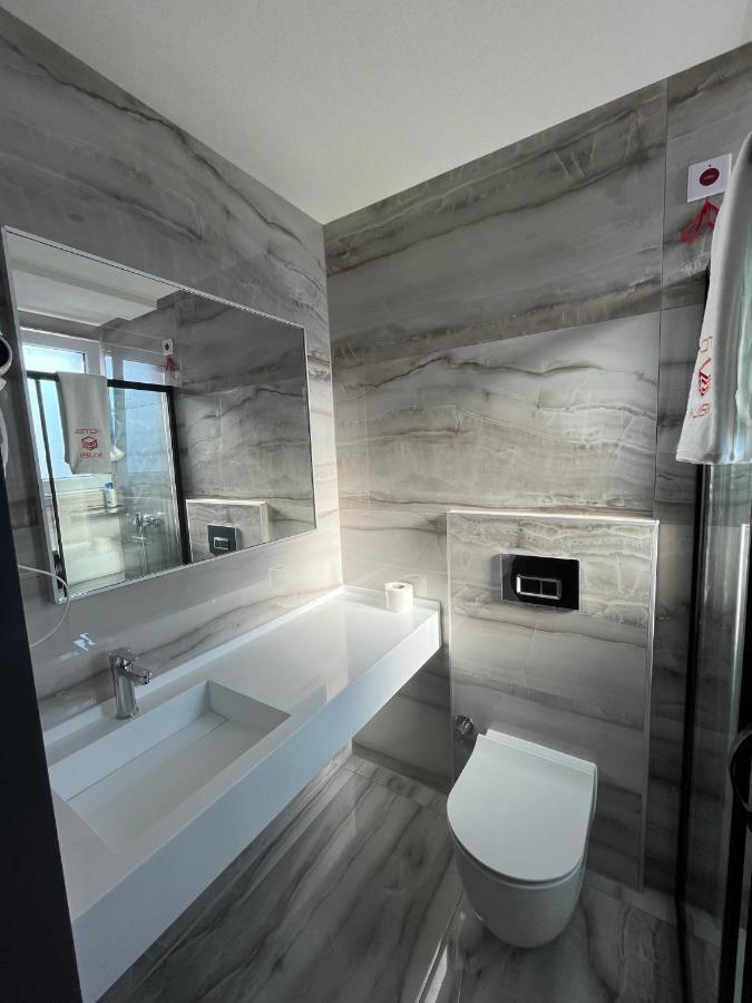 Kubi Hotel Struga Ngoại thất bức ảnh