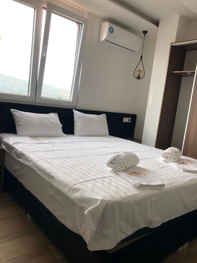 Kubi Hotel Struga Ngoại thất bức ảnh